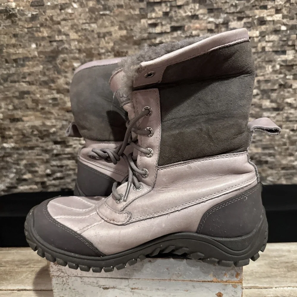 UGG beige gray